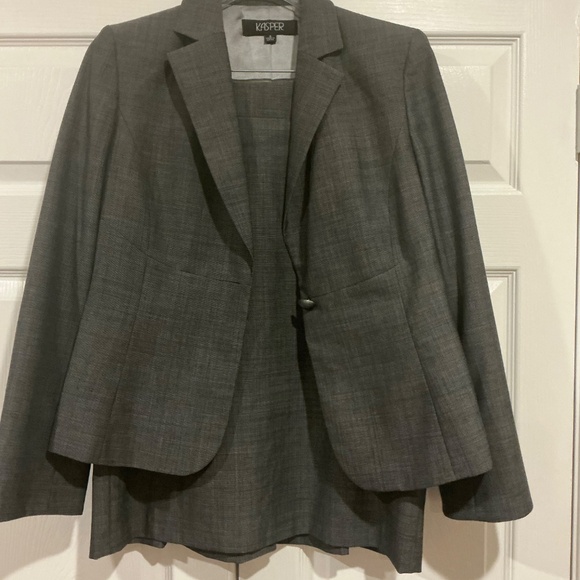 Kasper 2 pc suit jacket and straight skirt Black and white size 8 - Picture 3 of 8